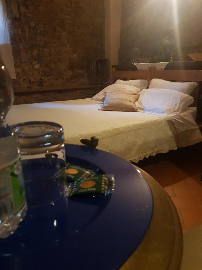 Helga'S House- Una Finestra Sul Borgo Ambra Extérieur photo